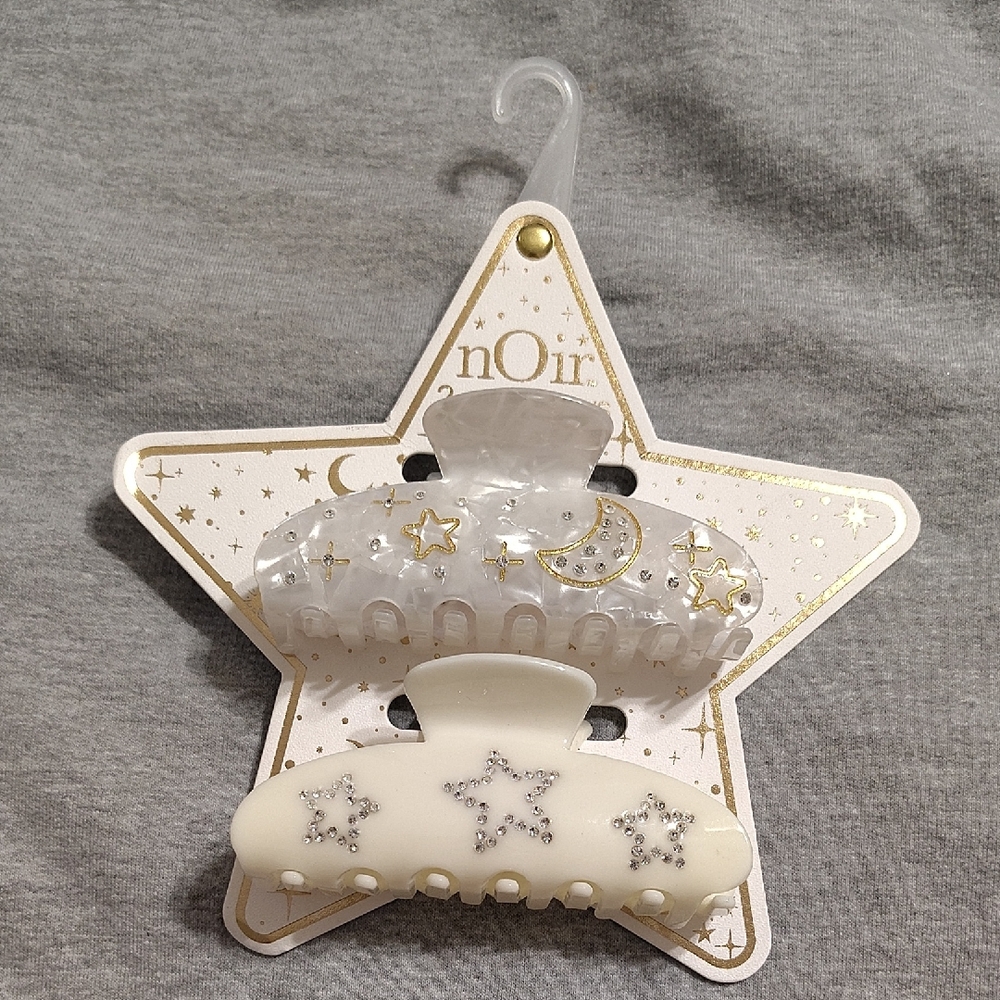 NWT Celestial Star Hair Claw Clip Set (2) – Moon & Stars ✨